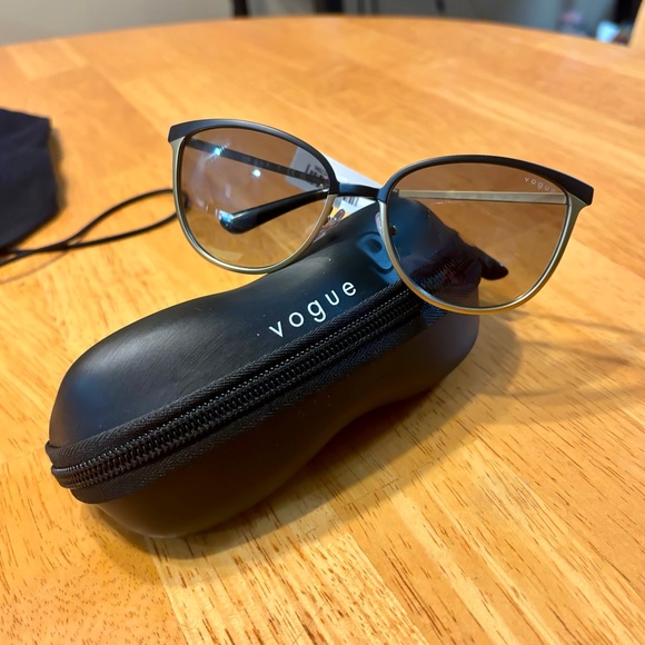 🎉 HP! 6X 🎉 Vogue Sunglasses ☀️ - Picture 4 of 5